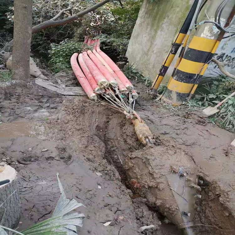 石家庄武汉卷帘门拖拉管